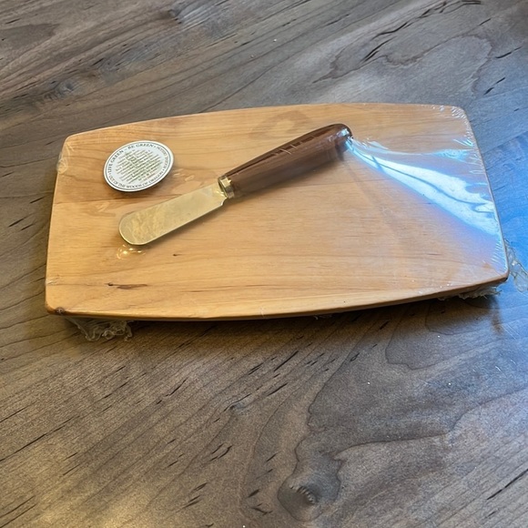 New! Pate Board & Spreader Made from Oregon Red Alder: Out of the Woods - Picture 1 of 6